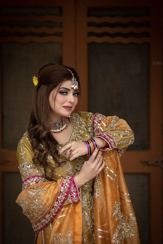 Golden Hour Mehndi Ensemble - Fashion Ghar